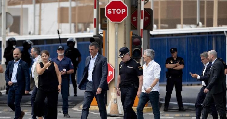 Sindicatos policiales denuncian la detracción de agentes en Ceuta para proteger a cargos del Gobierno Sindicatos policiales denuncian la detracción de agentes en Ceuta para proteger a cargos del Gobierno