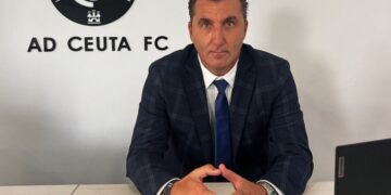 La crisis de la ciudad altera el mercado de la AD Ceuta: 15 rechazos de última hora y cuatro refuerzos sobre la bocina La crisis de la ciudad altera el mercado de la AD Ceuta: 15 rechazos de última hora y cuatro refuerzos sobre la bocina