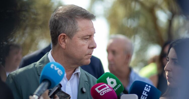 García-Page reivindica la españolidad de Ceuta y Melilla: «No voy a perder un minuto en insistir, es algo obvio y elemental» García-Page reivindica la españolidad de Ceuta y Melilla: «No voy a perder un minuto en insistir, es algo obvio y elemental»