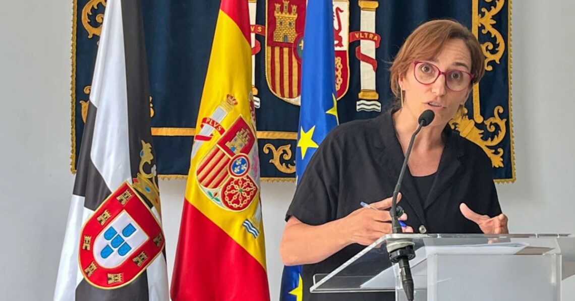 El 93% de los españoles pide la dimisión de Mónica García por la crisis sanitaria en Ceuta, según una encuesta de ANPASS