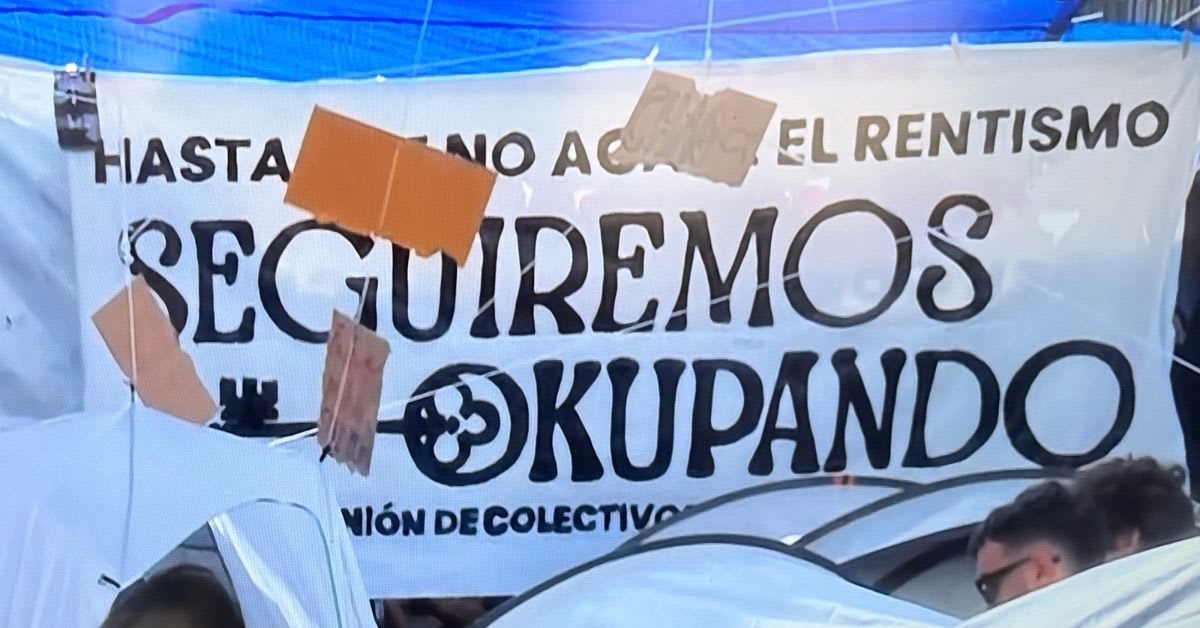 La acampada de la Puerta del Sol instala un puesto para instruir sobre la okupación de viviendas La acampada de la Puerta del Sol instala un puesto para instruir sobre la okupación de viviendas