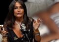Aída Nízar publica un desnudo en sus redes sociales tras hacerse viral por enfrentarse a una supuesta carterista en Madrid Aída Nízar publica un desnudo en sus redes sociales tras hacerse viral por enfrentarse a una supuesta carterista en Madrid