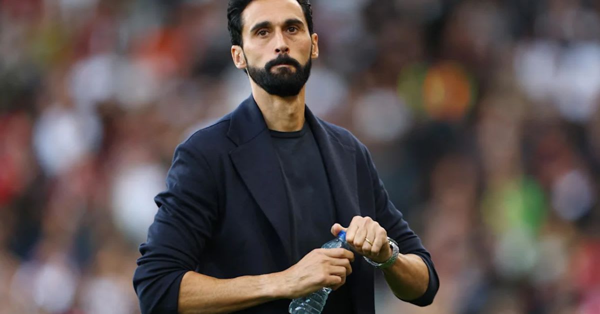 Arbeloa se enfrenta a una sanción de la FA por sus críticas arbitrales Arbeloa se enfrenta a una sanción de la FA por sus críticas arbitrales