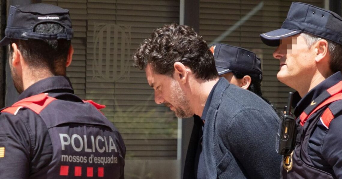 Revisan la geolocalización y las llamadas de Jonathan Andic para verificar la pérdida de su móvil en Ecuador Revisan la geolocalización y las llamadas de Jonathan Andic para verificar la pérdida de su móvil en Ecuador