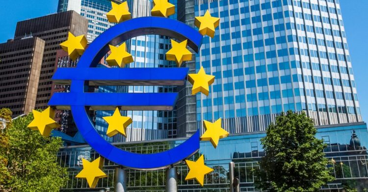 Reunión del BCE, en directo: Se prepara la segunda subida de los tipos de interés del año hasta el 2,5% Reunión del BCE, en directo: Se prepara la segunda subida de los tipos de interés del año hasta el 2,5%