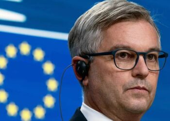 El comisario europeo de Interior reafirma que la frontera de Ceuta es «la frontera común de la Unión Europea» El comisario europeo de Interior reafirma que la frontera de Ceuta es «la frontera común de la Unión Europea»