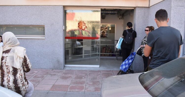 Cáritas Ceuta se prepara ante un posible repunte de familias locales vulnerables por la crisis económica Cáritas Ceuta se prepara ante un posible repunte de familias locales vulnerables por la crisis económica