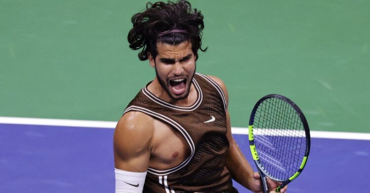 Carlos Alcaraz supera el susto inicial ante Faria y pone rumbo a la tercera ronda del US Open
