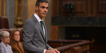 Sánchez propone salir al balcón a las ocho para aplaudir al Estado por su trabajo en la DANA