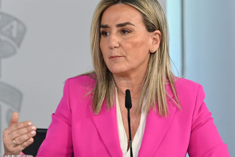 La ministra Milagros Tolón asegura seguridad en colegios de Ceuta La ministra Milagros Tolón asegura seguridad en colegios de Ceuta