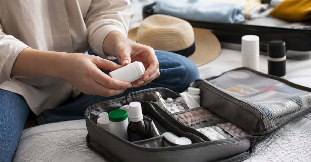 Cómo preparar un botiquín de viaje útil y saber qué revisar antes de salir