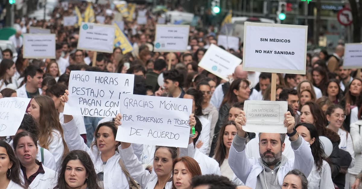 Convocatoria de huelga indefinida de médicos del Sistema Nacional de Salud a partir del 28 de octubre