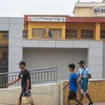 Indignación en Ceuta tras ausentarse el dispositivo policial y militar prometido en la mayoría de los colegios