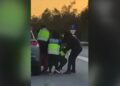 Cinco falsos policías secuestran a un conductor en la AP-7 en Barcelona tras asaltarlo a plena luz del día Cinco falsos policías secuestran a un conductor en la AP-7 en Barcelona tras asaltarlo a plena luz del día