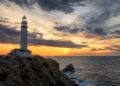 «Faros de España»: historias de luz junto al mar «Faros de España»: historias de luz junto al mar