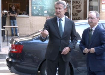 Feijóo apela al respaldo de Europa en Ceuta y exigen despliegue de Frontex y fondos de reconstrucción Feijóo apela al respaldo de Europa en Ceuta y exigen despliegue de Frontex y fondos de reconstrucción