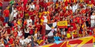 Betis y Ceuta posponen su duelo solidario en La Cartuja para potenciar el apoyo a la ciudad autónoma Betis y Ceuta posponen su duelo solidario en La Cartuja para potenciar el apoyo a la ciudad autónoma