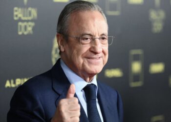 Florentino Pérez viajará a Ceuta acompañado por Pirri y Emilio Butragueño tras ponerse en contacto con Juan José Vivas Florentino Pérez viajará a Ceuta acompañado por Pirri y Emilio Butragueño tras ponerse en contacto con Juan José Vivas