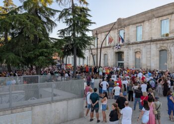 Ceuta recibe apoyo en las plazas de toda España