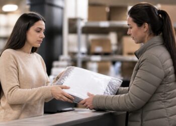 “Garantías y devoluciones”: los derechos básicos del consumidor en España