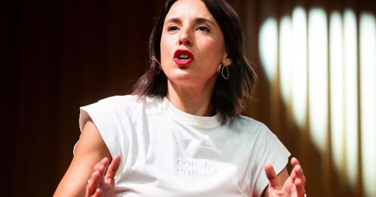 Irene Montero insinúa un «chantaje» de Marruecos a Sánchez tras el espionaje a su móvil Irene Montero insinúa un «chantaje» de Marruecos a Sánchez tras el espionaje a su móvil