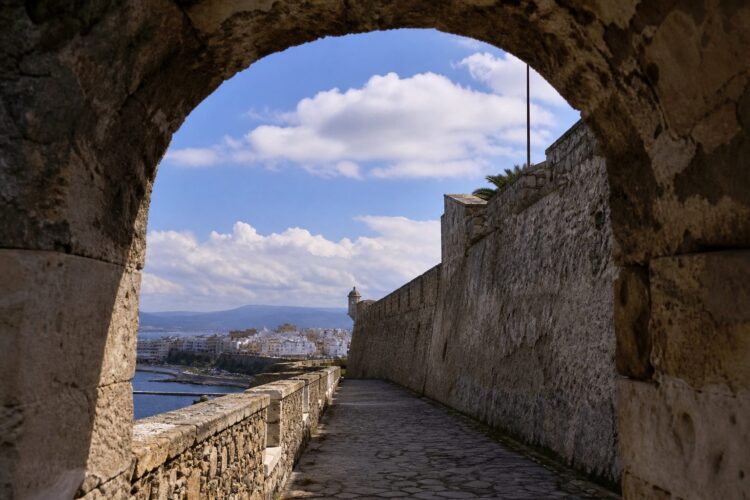Las Murallas Reales de Ceuta: mil años de historia viva Las Murallas Reales de Ceuta: mil años de historia viva