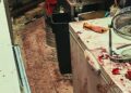 Un miembro de los Latin King acuchilla a su pareja en un bar de Madrid en presencia de su hija pequeña Un miembro de los Latin King acuchilla a su pareja en un bar de Madrid en presencia de su hija pequeña