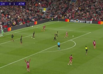 Remontada del Liverpool en Anfield para amargar el estreno del Atlético de Madrid en Champions