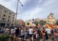 Aumenta la tensión en Ceuta con agresiones verbales a vecinos confundidos con migrantes Aumenta la tensión en Ceuta con agresiones verbales a vecinos confundidos con migrantes