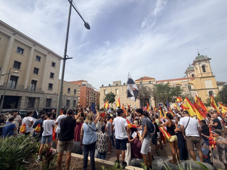 Aumenta la tensión en Ceuta con agresiones verbales a vecinos confundidos con migrantes