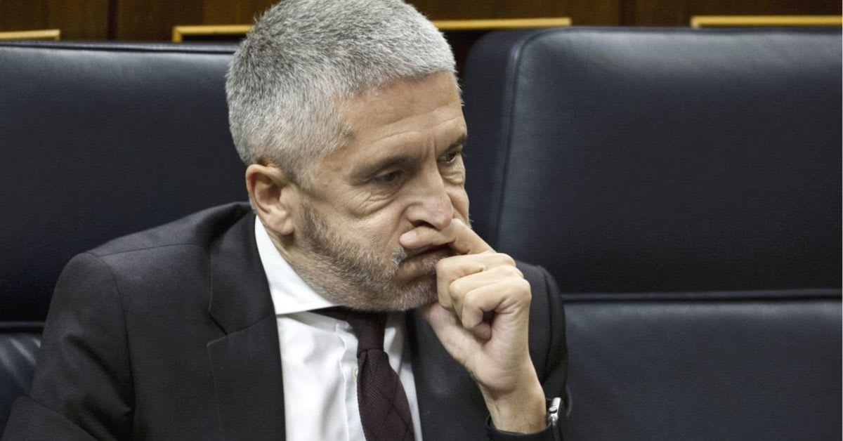 La dimisión en Ceuta deja a Marlaska «en cueros» y sitúa a Interior en el centro de la causa penal La dimisión en Ceuta deja a Marlaska «en cueros» y sitúa a Interior en el centro de la causa penal