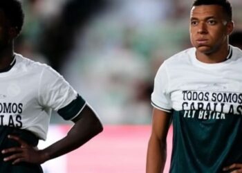 Críticas a Mbappé, Vinícius y Konaté por no mostrar el mensaje de apoyo a Ceuta durante el partido ante el Elche Críticas a Mbappé, Vinícius y Konaté por no mostrar el mensaje de apoyo a Ceuta durante el partido ante el Elche