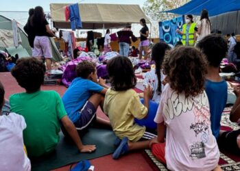 Comienzan los traslados de menores desde Ceuta: las primeras niñas llegan hoy a Navarra Comienzan los traslados de menores desde Ceuta: las primeras niñas llegan hoy a Navarra