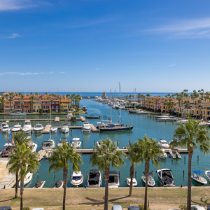 Puerto Sotogrande refuerza su conexión con la economía azul Puerto Sotogrande refuerza su conexión con la economía azul