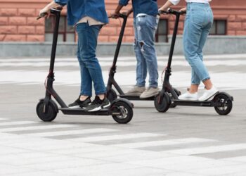 Nuevas normas de circulación para patinetes eléctricos en España desde el 1 de octubre