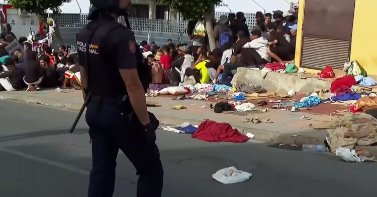 El SUP reclama más policías en las calles de Ceuta y pide liberar agentes de tareas administrativas El SUP reclama más policías en las calles de Ceuta y pide liberar agentes de tareas administrativas