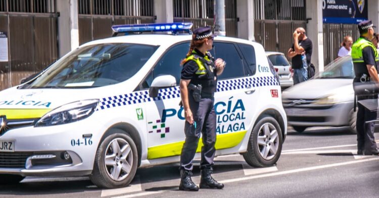 Detenido en Málaga por una presunta agresión sexual a su sobrina de 9 años Detenido en Málaga por una presunta agresión sexual a su sobrina de 9 años