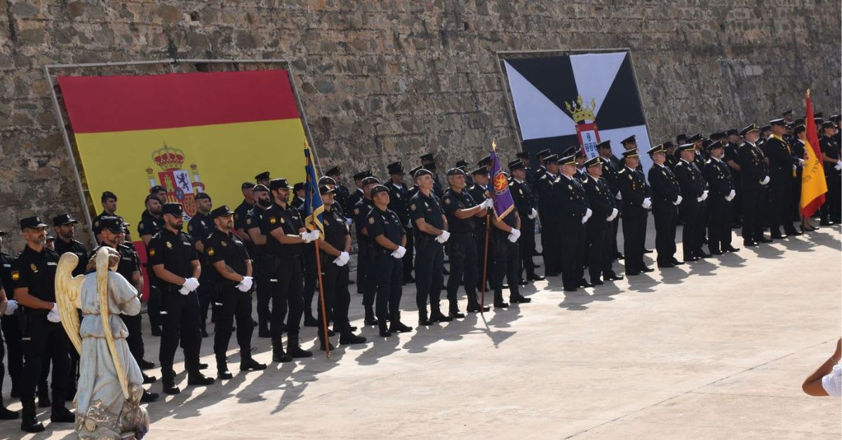 La crisis que vive Ceuta tras los sucesos de julio obliga a cancelar los actos de la Policía y la Guardia Civil La crisis que vive Ceuta tras los sucesos de julio obliga a cancelar los actos de la Policía y la Guardia Civil