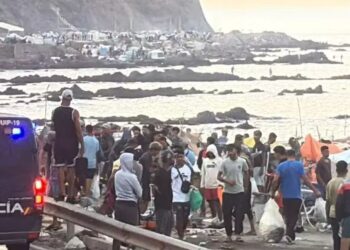 Tres inmigrantes detenidos en Ceuta por retener e intentar secuestrar a dos niñas migrantes Tres inmigrantes detenidos en Ceuta por retener e intentar secuestrar a dos niñas migrantes