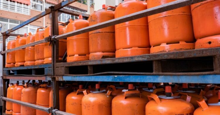 El precio de la bombona de butano sube un 4,96% este martes y alcanza su máximo en cuatro años hasta los 18,84 euros El precio de la bombona de butano sube un 4,96% este martes y alcanza su máximo en cuatro años hasta los 18,84 euros