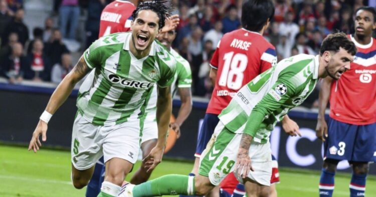 El Betis remonta al Lille (2-3) y firma un triunfal regreso a la Champions League 21 años después El Betis remonta al Lille (2-3) y firma un triunfal regreso a la Champions League 21 años después