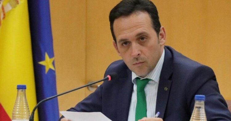 Redondo critica postura cambiante de Vivas