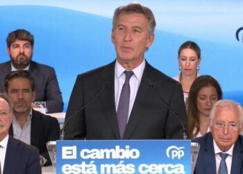 Feijóo exige desplegar a la Armada y llamar a consultas al embajador en Rabat ante las «reiteradas agresiones marroquíes»