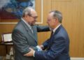 Juan Vivas recibe al presidente de Bidafarma Juan Vivas recibe al presidente de Bidafarma