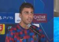 Rodri Hernández pide disculpas al Valencia por sus palabras en el banquillo de Mestalla: «Fue una expresión de sorpresa, no quise burlarme»