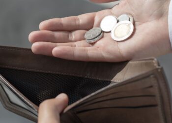 Los salarios suben un 3,4% en España, pero la inflación limita la mejora del poder adquisitivo al 0,7%