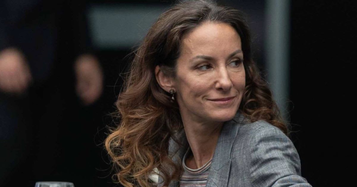 Telma Ortiz reafirma el orgullo por sus sobrinas, la Princesa Leonor y la Infanta Sofía, tras asistir a un homenaje a Joaquín Cortés Telma Ortiz reafirma el orgullo por sus sobrinas, la Princesa Leonor y la Infanta Sofía, tras asistir a un homenaje a Joaquín Cortés