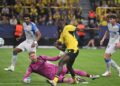 El Villarreal cae ante el Borussia Dortmund (3-2) tras un tramo final caótico en la Champions League El Villarreal cae ante el Borussia Dortmund (3-2) tras un tramo final caótico en la Champions League