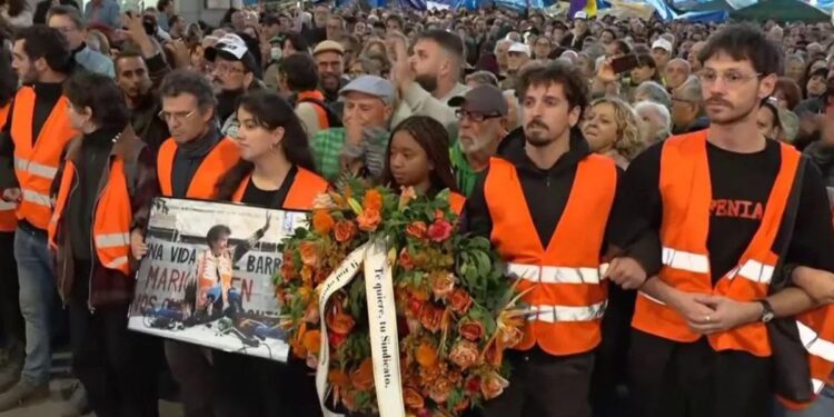 El Sindicato de Inquilinas moviliza a 20.000 personas en Madrid por la muerte de Maricarmen mientras la izquierda acelera sus listas para el 29-N