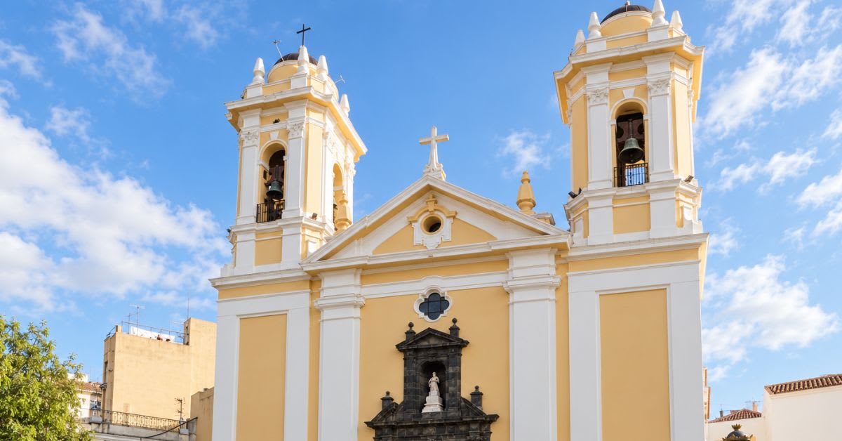 1 de noviembre en Ceuta: cementerio de Santa Catalina, misas y planes para Todos los Santos 2026